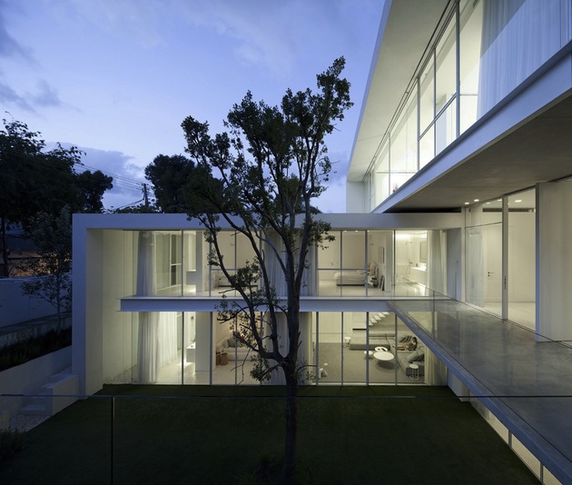 以色列建筑师pitsou kedem 白色现代简约别墅设计